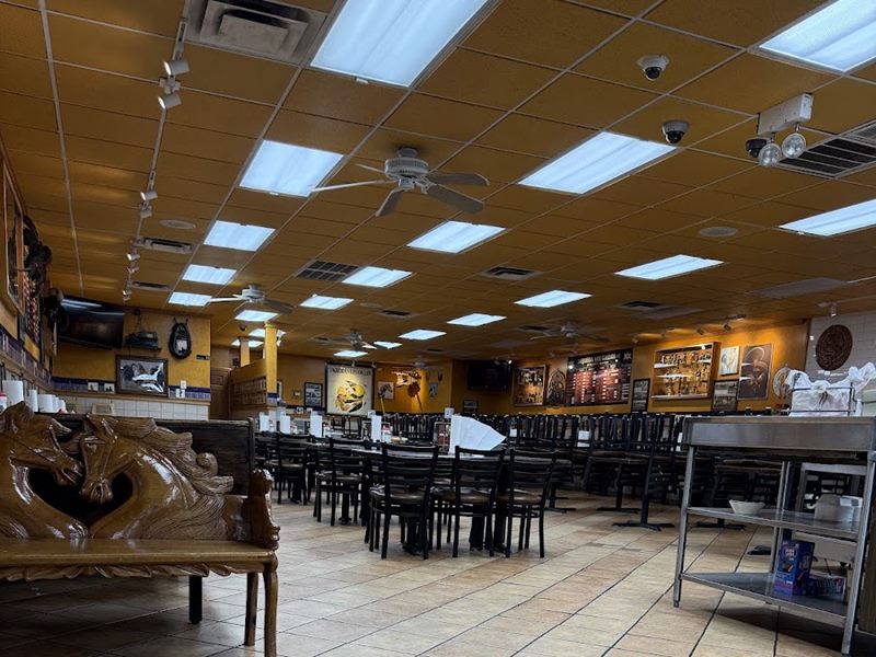 Taquería Los Gallos interior